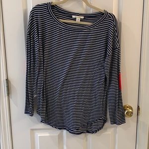 Heart-shaped elbow patch tunic